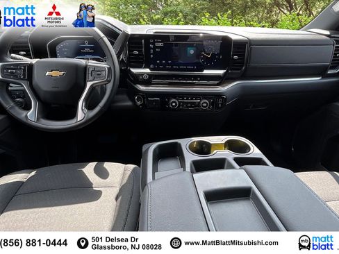 Used 2025 Chevrolet Silverado 2500 LT w/ Convenience Package image 17