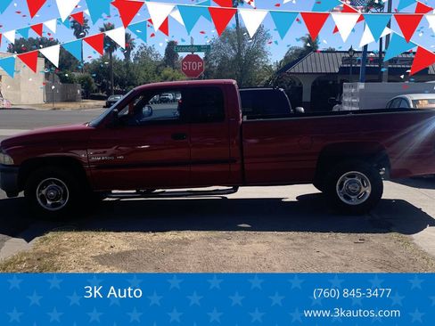 Used 2000 Dodge Ram 2500 Truck 2WD Quad Cab image 1
