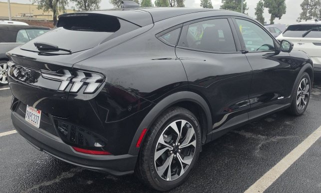 Used 2025 Ford Mustang Mach-E Select RWD image 2