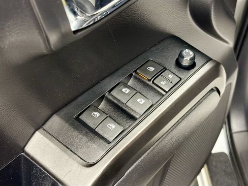 Used 2022 Toyota Tacoma TRD Sport w/ Technology Package RWD image 17