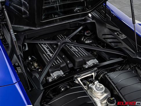 Used 2023 Lamborghini Huracan Tecnica image 21