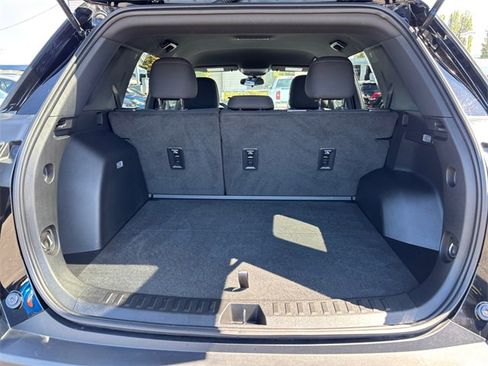 Used 2025 Chevrolet Equinox LT image 29