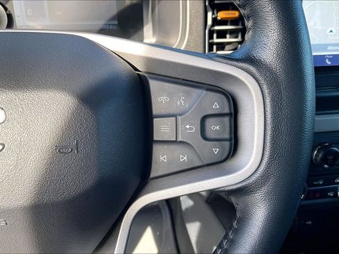 Used 2023 Ford Bronco Badlands image 18