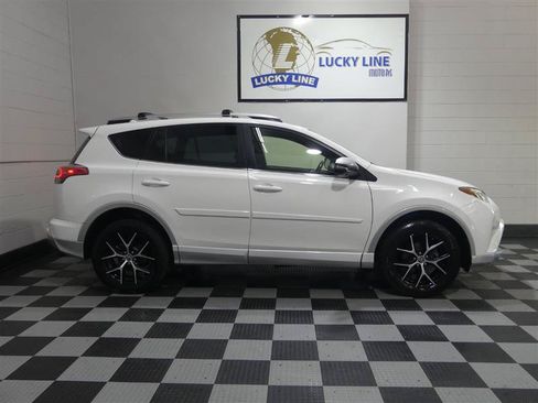 Used 2016 Toyota RAV4 SE w/ Advanced Technology Package AWD/4WD image 6
