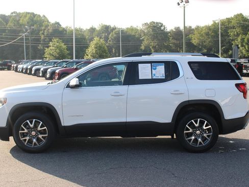 Used 2021 GMC Acadia SLE w/ Driver Convenience Package FWD image 4