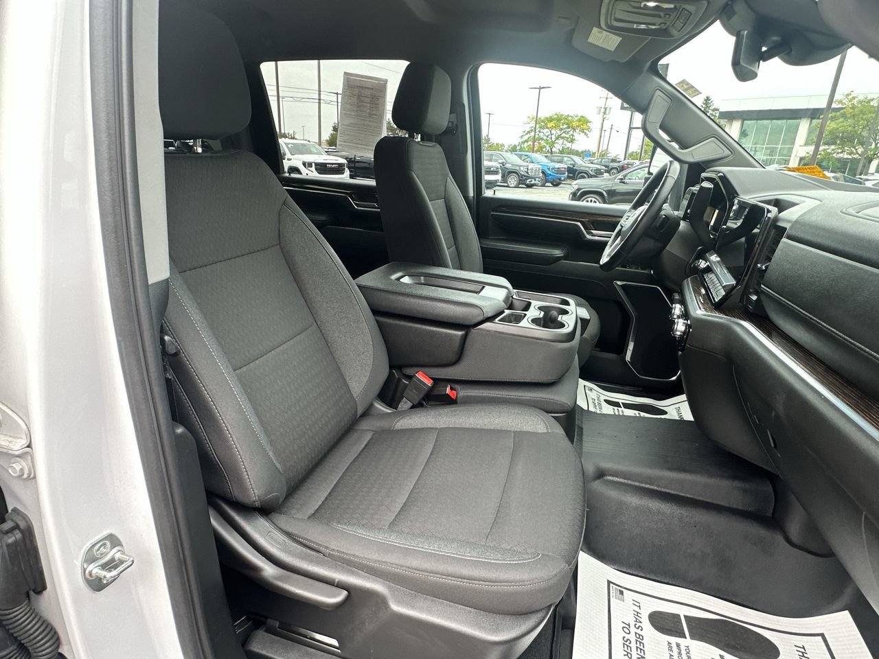 Used 2025 GMC Sierra 2500 SLE w/ SLE Value Package; AWD/4WD image 28