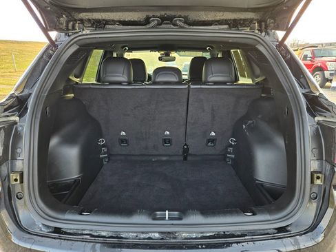 Used 2024 Jeep Compass Limited image 29