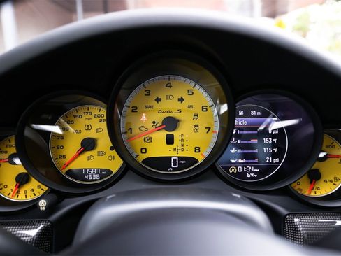 Used 2017 Porsche 911 Turbo S image 25