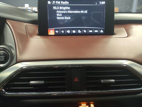 Used 2016 MAZDA CX-9 Signature AWD/4WD image 25