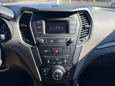 Used 2018 Hyundai Santa Fe Sport image 24