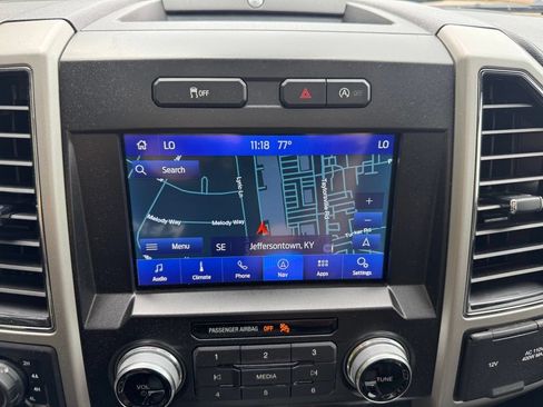Used 2019 Ford F150 Lariat w/ Equipment Group 502A Luxury AWD/4WD image 26