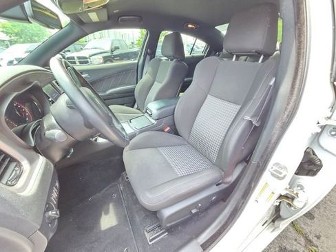 Used 2022 Dodge Charger R/T w/ Driver Convenience Group RWD image 14
