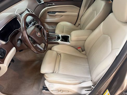 Used 2015 Cadillac SRX Luxury w/ Driver Awareness Package FWD image 5