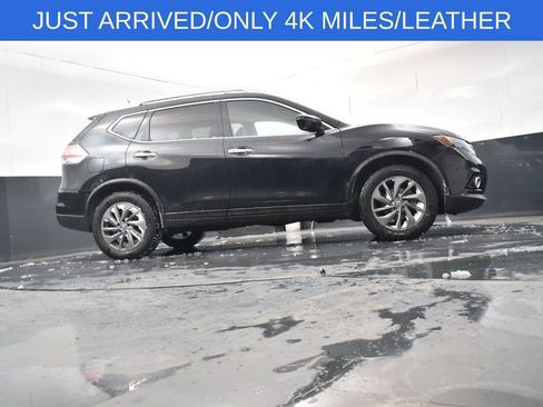 Used 2016 Nissan Rogue SL w/ SL Premium Package image 28