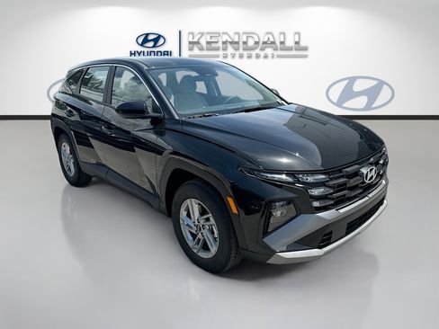 New 2026 Hyundai Tucson SE FWD image 1