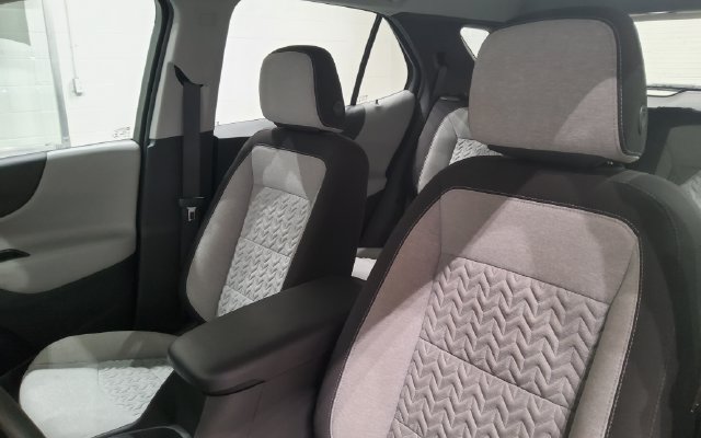 Used 2023 Chevrolet Equinox LS FWD image 19