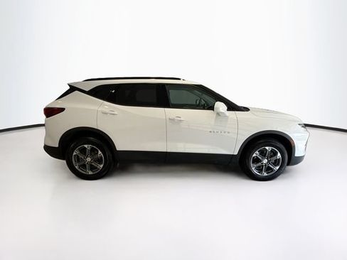 Used 2024 Chevrolet Blazer LT w/ Convenience Package FWD image 7
