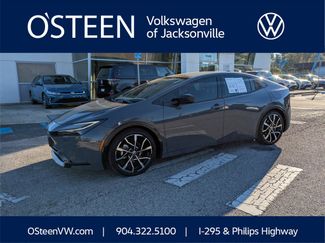 Used 2024 Toyota Prius Prime SE video 1