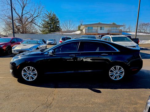 Used 2016 Lincoln MKZ image 5