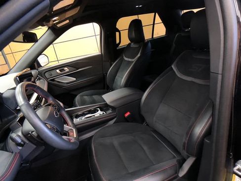 Used 2025 Ford Explorer ST w/ Sun And Sound Package AWD/4WD image 10