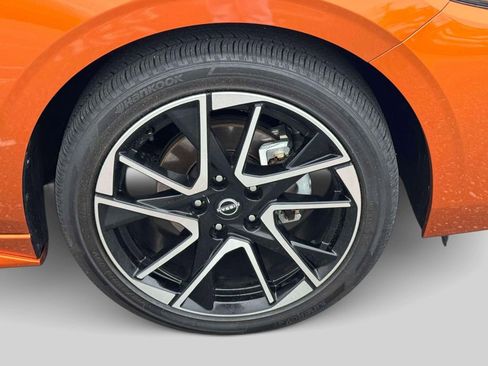 Certified 2025 Nissan Sentra SR w/ SR Premium Package image 9