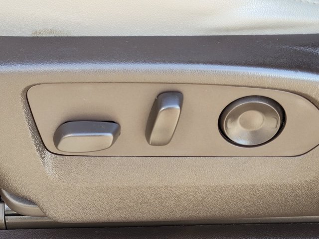 Used 2021 Chevrolet Tahoe LT RWD image 18