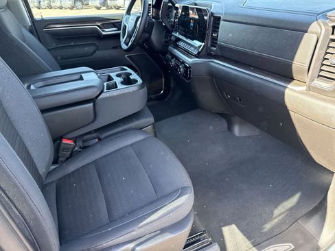 Used 2025 Chevrolet Silverado 1500 LT image 11