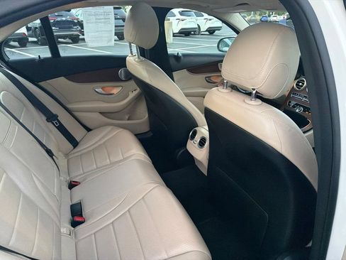 Used 2019 Mercedes-Benz C 300 4MATIC Sedan image 13