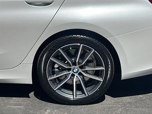 Used 2020 BMW 330i Sedan w/ Premium Package RWD image 7