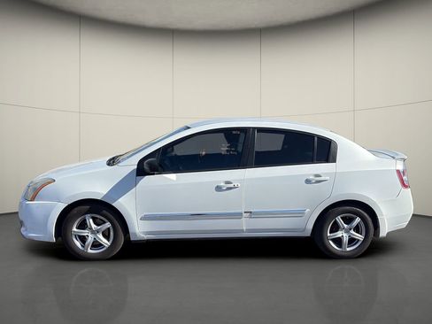 Used 2012 Nissan Sentra 2.0 S w/ Convenience Pkg FWD image 4