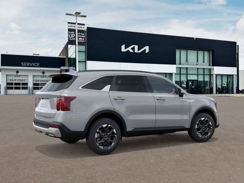 New 2026 Kia Sorento S image 7