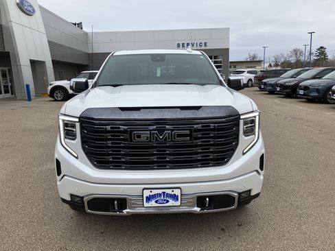 Used 2024 GMC Sierra 1500 Denali Ultimate image 3