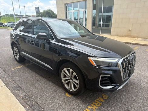 Used 2025 Audi Q7 3.0T Premium Plus AWD/4WD image 3