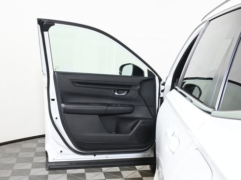 Used 2025 Honda CR-V Sport-L image 28