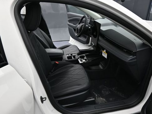 New 2025 Ford Mustang Mach-E Select image 14