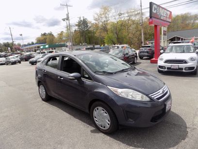 Used 2013 Ford Fiesta SE