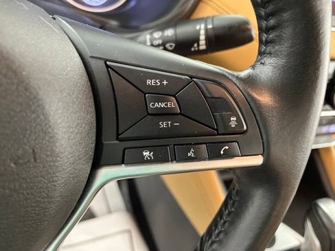 Used 2023 Nissan Sentra SV w/ SV Premium Package FWD image 17