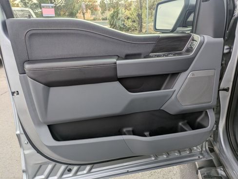 Used 2025 Ford F150 Lariat w/ Equipment Group 501A Mid image 12