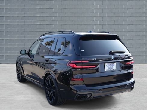 Used 2025 BMW X7 M60i image 3