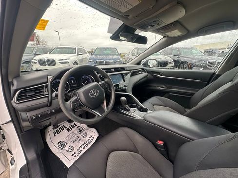 Used 2019 Toyota Camry LE image 8