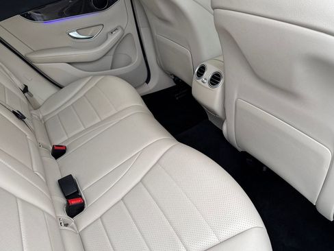 Certified 2022 Mercedes-Benz GLC 300 4MATIC image 30