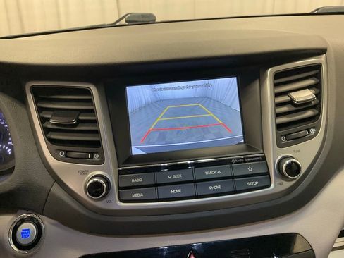 Used 2018 Hyundai Tucson Value w/ Cargo Package image 18