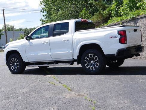 Used 2023 Chevrolet Colorado Z71 w/ Z71 Convenience Package 2 AWD/4WD image 4
