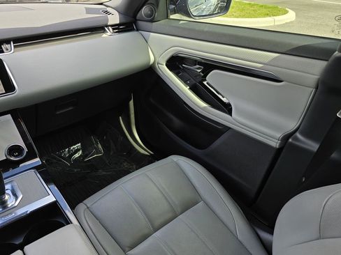 Used 2023 Land Rover Range Rover Evoque S image 18