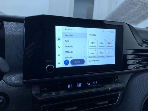 Certified 2025 Toyota Camry SE image 29