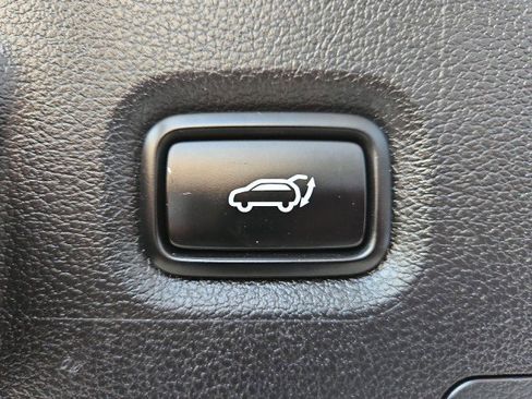 Used 2022 Hyundai Santa Fe SEL w/ Convenience + Premium Package image 29