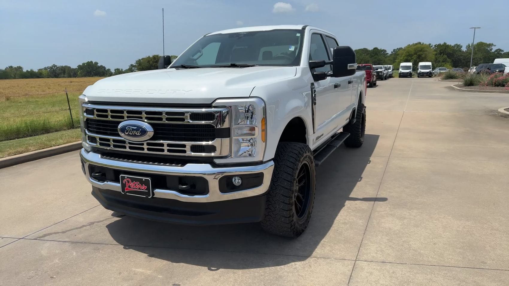 Used 2025 Ford F250 XLT w/ FX4 Off-Road Package AWD/4WD image 4