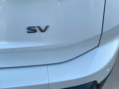 Used 2024 Nissan Rogue SV image 5