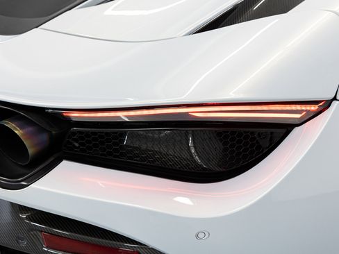 Used 2018 McLaren 720S image 28