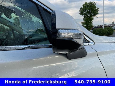 Used 2020 Hyundai Santa Fe Limited AWD/4WD image 15